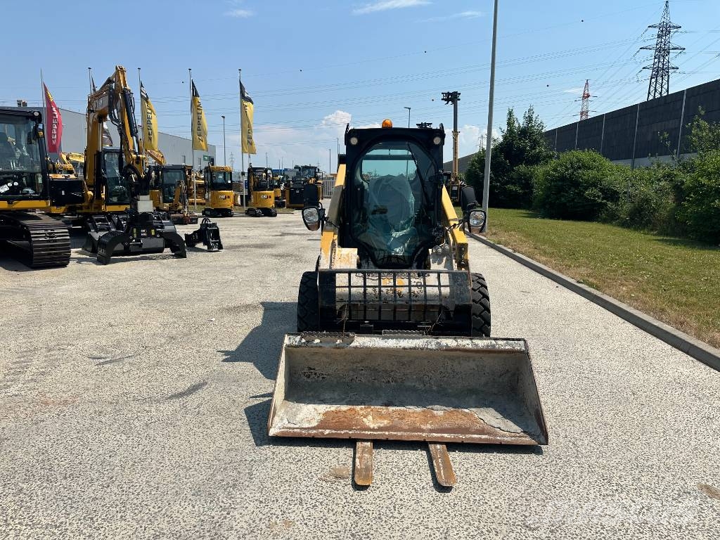 CAT 262 D Φορτωτάκια