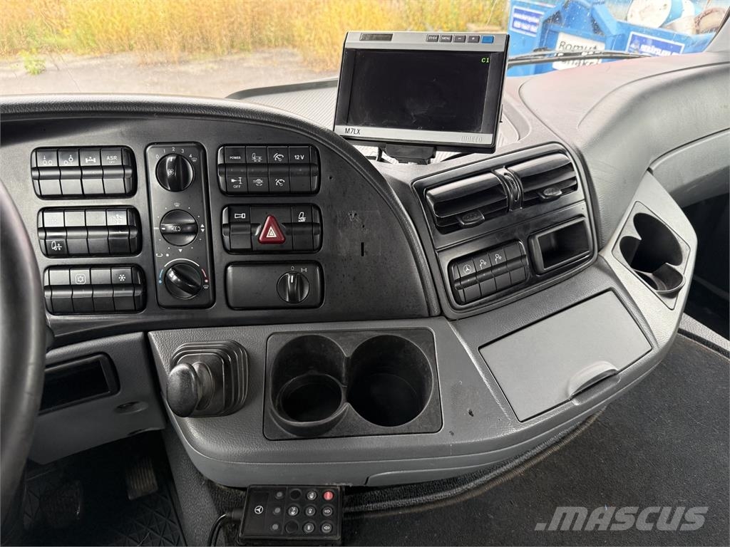 Mercedes-Benz Actros 3248L 8X2 Vrachtwagen met containersysteem