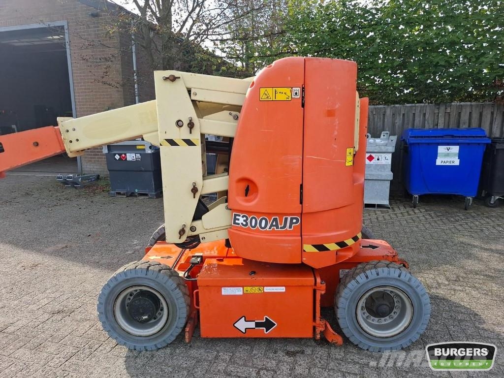 JLG E300 AJP Zglobne podizne platforme