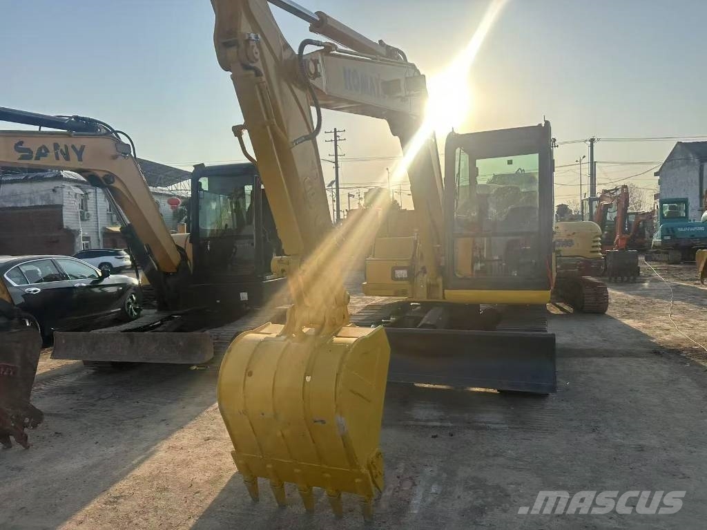 Komatsu PC 60 中型油圧ショベル 7t-12t(ユンボ・パワーショベル・バックホー)