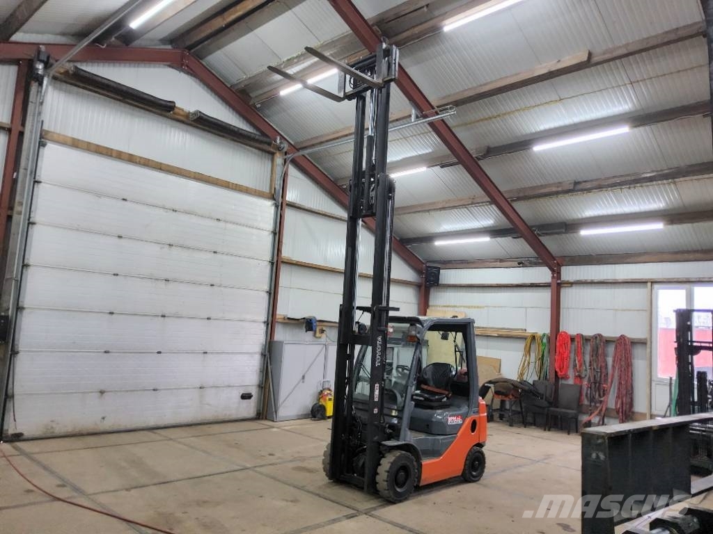 Toyota 1,5Ton heftruck H02-8FGF15 lpg 1.5t forklift Газовые погрузчики