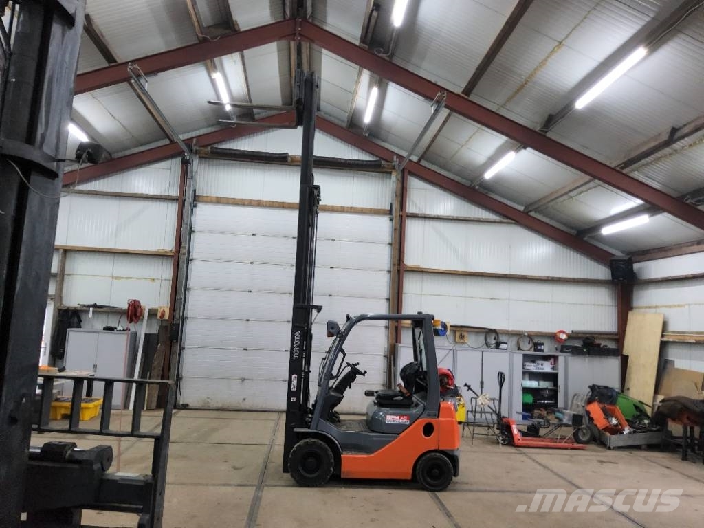 Toyota 1,5Ton heftruck H02-8FGF15 lpg 1.5t forklift Газовые погрузчики