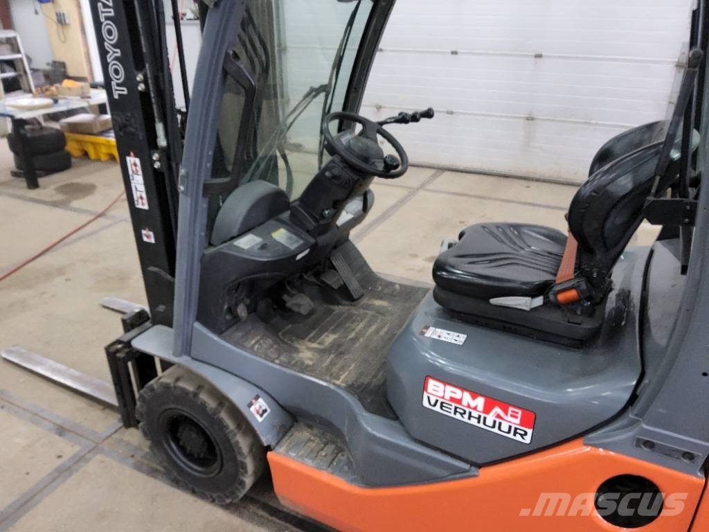 Toyota 1,5Ton heftruck H02-8FGF15 lpg 1.5t forklift Газовые погрузчики