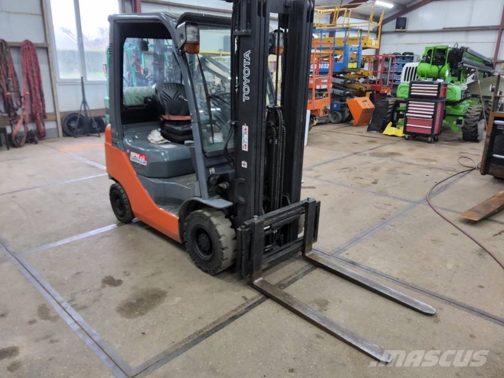 Toyota 1,5Ton heftruck H02-8FGF15 lpg 1.5t forklift Газовые погрузчики