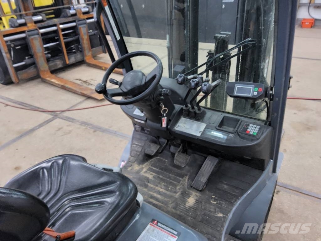 Toyota 1,5Ton heftruck H02-8FGF15 lpg 1.5t forklift Газовые погрузчики