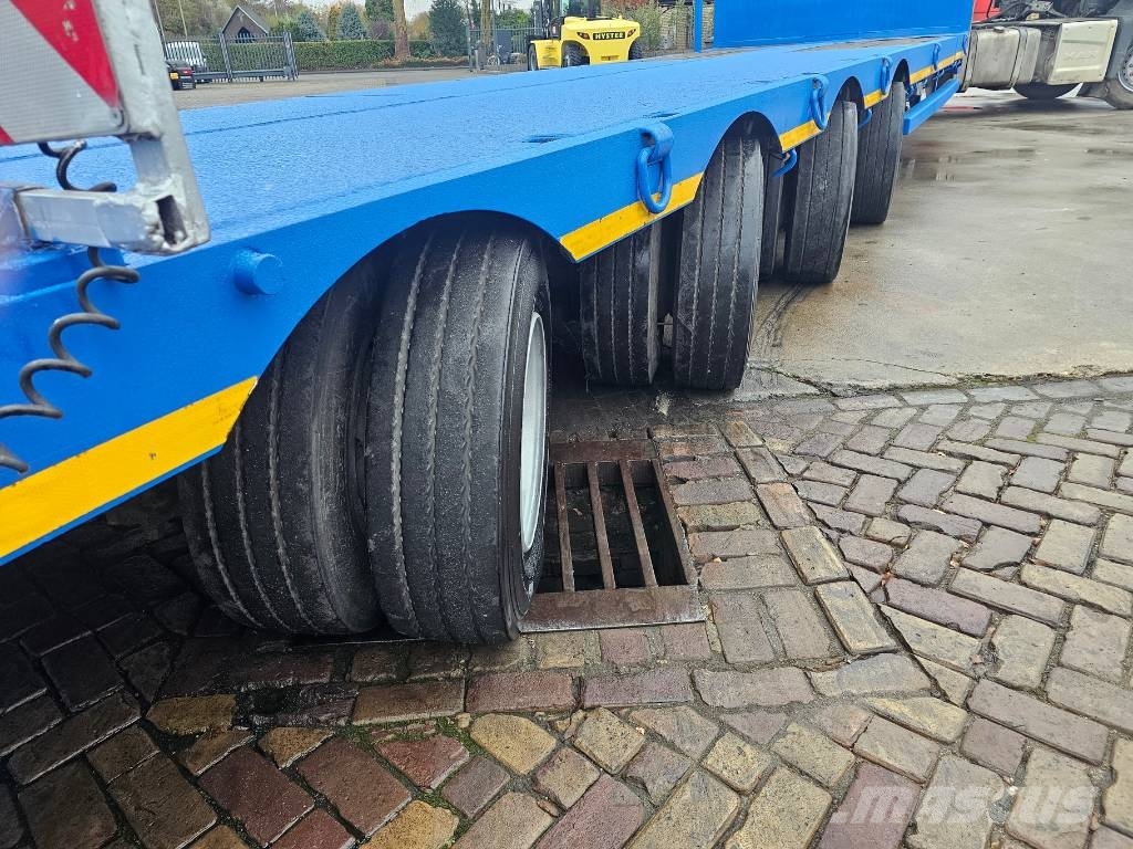 Nooteboom MCO-58-04V Låg lastande semi trailer