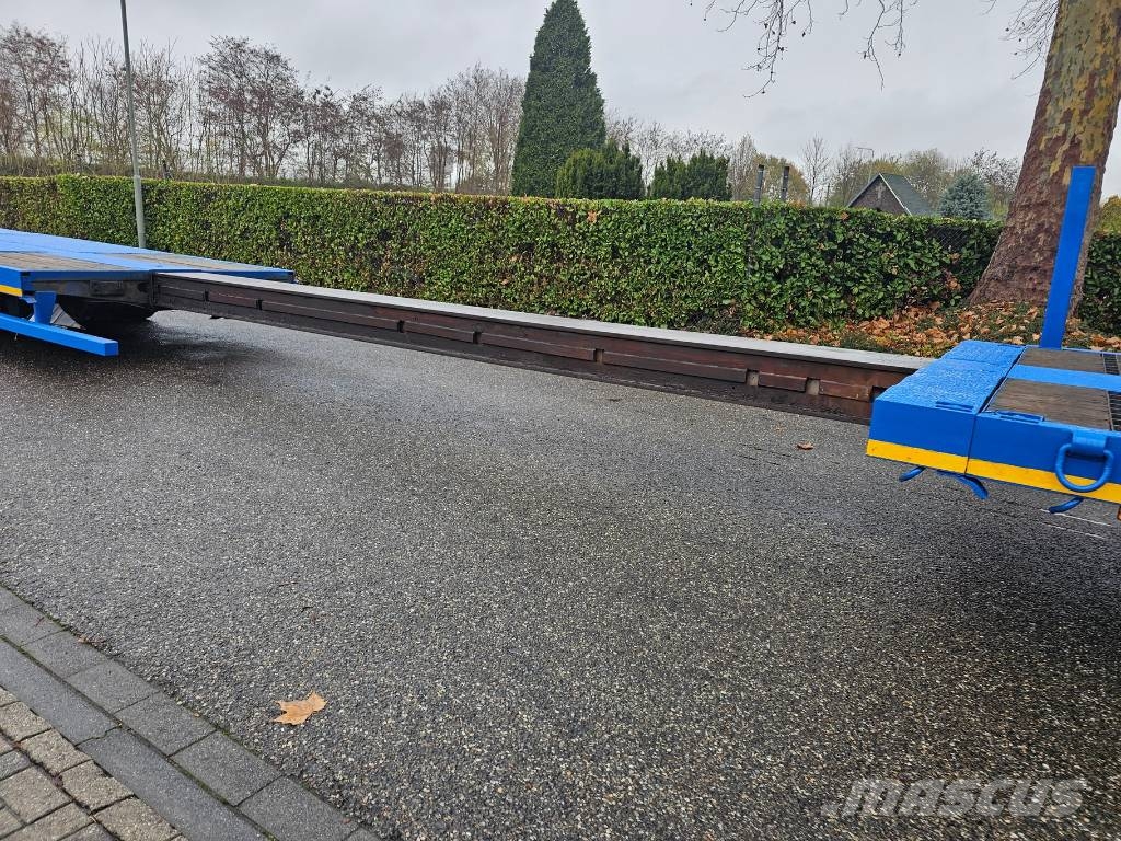 Nooteboom MCO-58-04V Låg lastande semi trailer