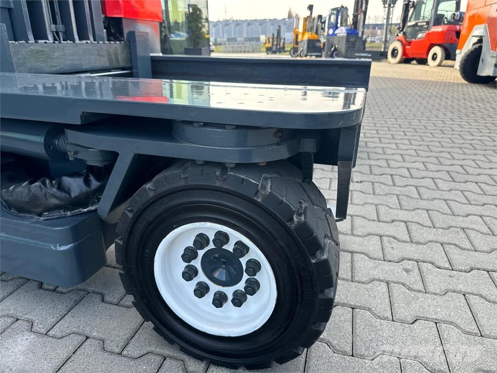 Combilift C4000 // Diesel //Triplex 7500//Like new Nelitietrukit