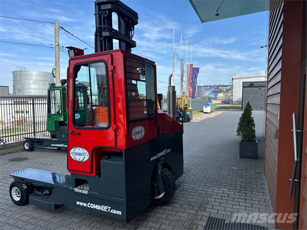 Combilift C4000 // Diesel //Triplex 7500//Like new Nelitietrukit