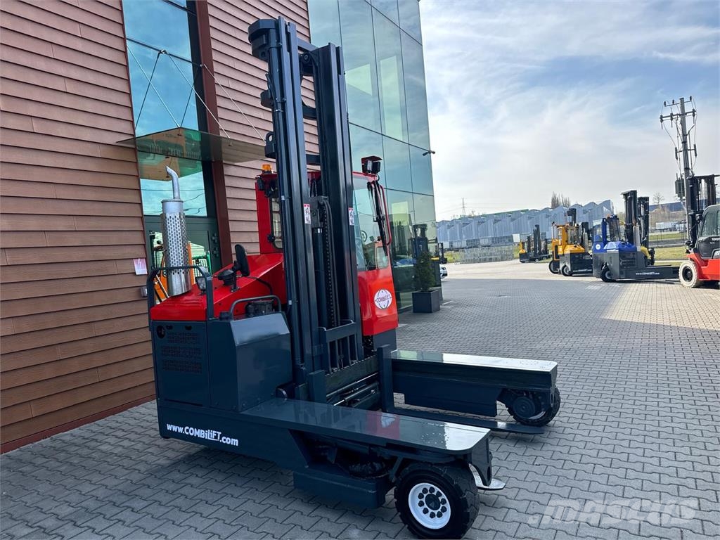 Combilift C4000 // Diesel //Triplex 7500//Like new 4-way reach trucks