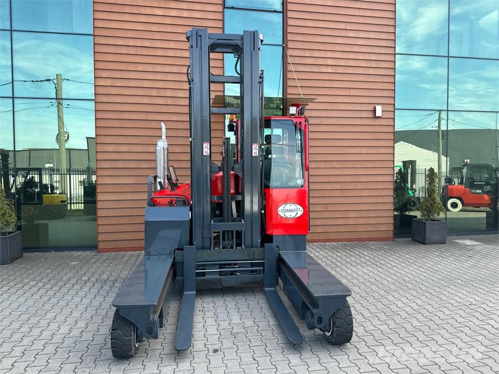 Combilift C4000 // Diesel //Triplex 7500//Like new Nelitietrukit
