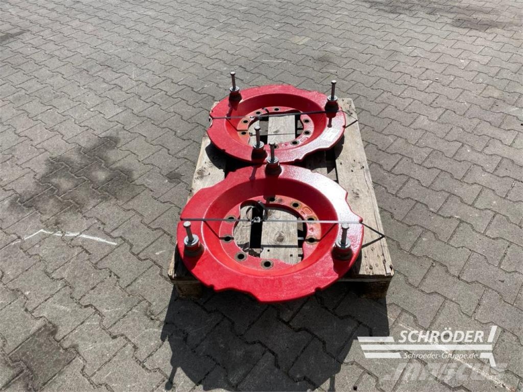 Fendt 2X ANBAUPLATTE RADGEWICHTE 300 KG Ελαστικά και ζάντες