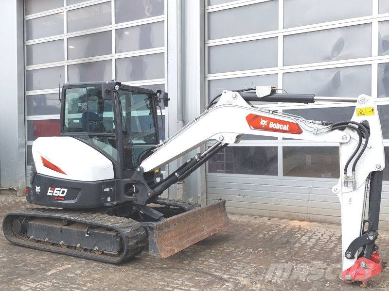 Bobcat E 60 Mini bagri <7t
