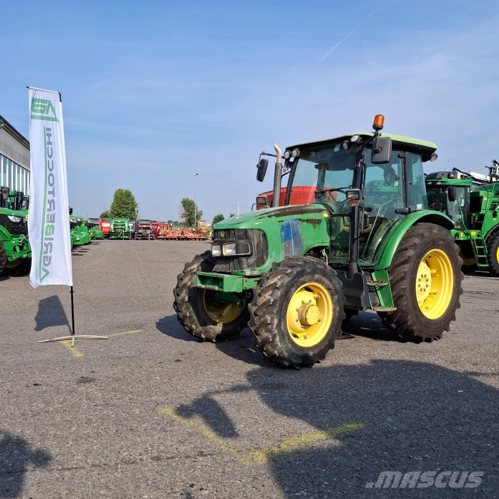 John Deere 5620 Трактора