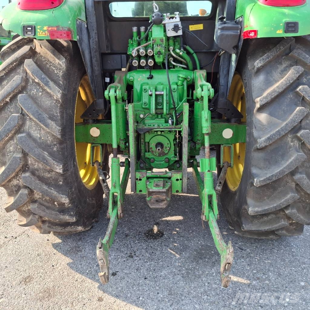 John Deere 5620 Трактора