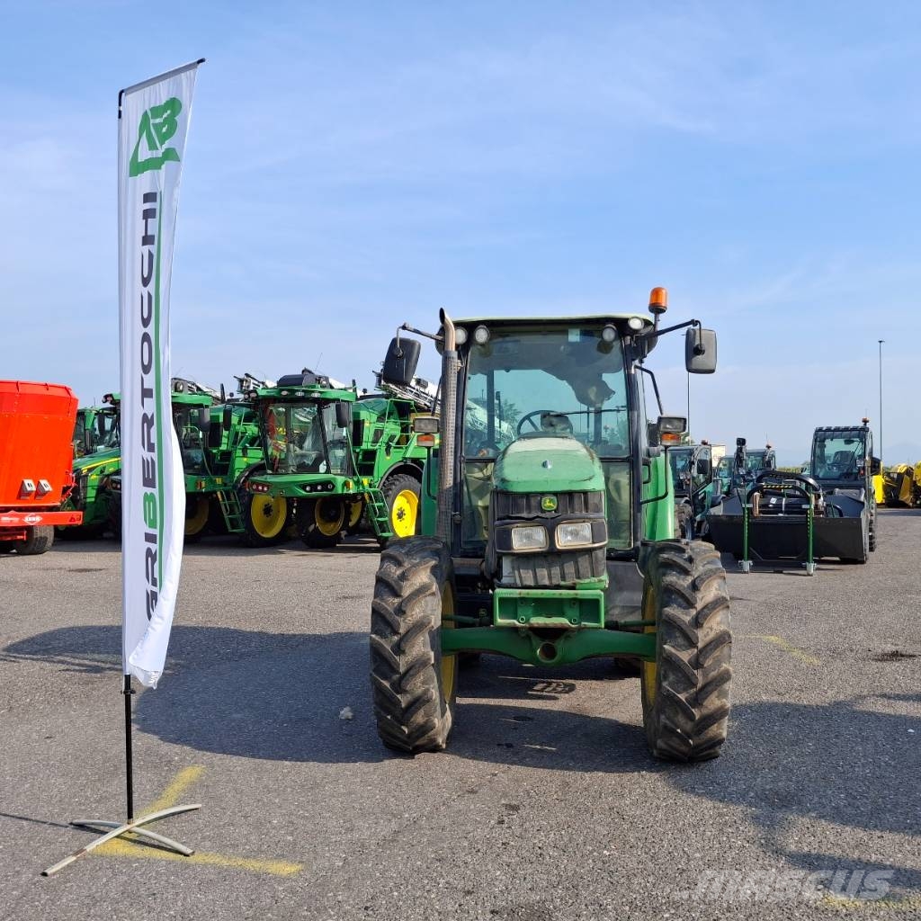John Deere 5620 Трактора