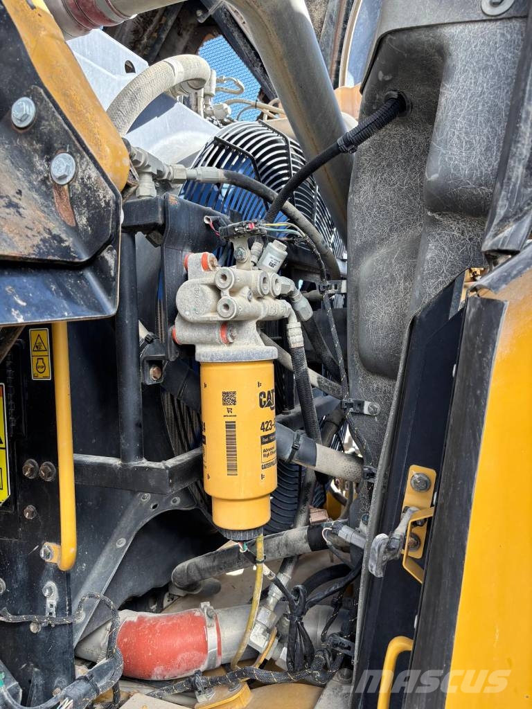 CAT 980 M Kolesni nakladalci
