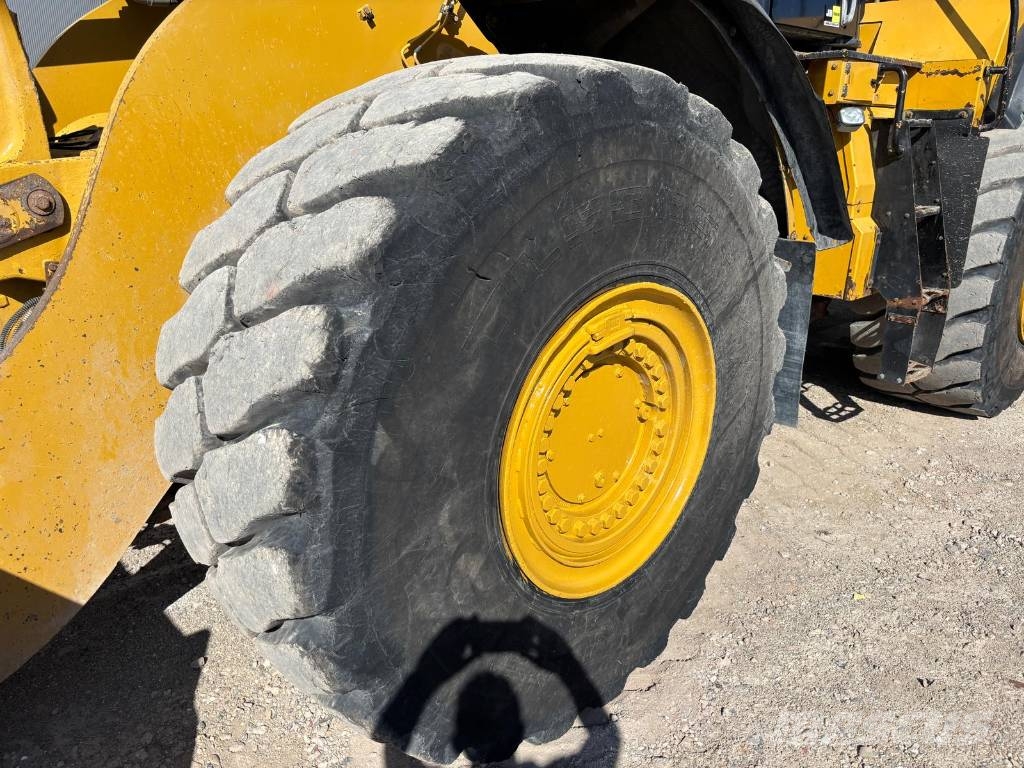 CAT 980 M Kolesni nakladalci