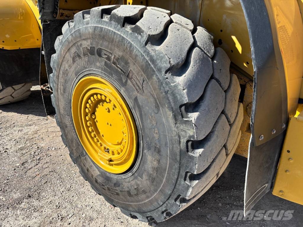 CAT 980 M Kolesni nakladalci