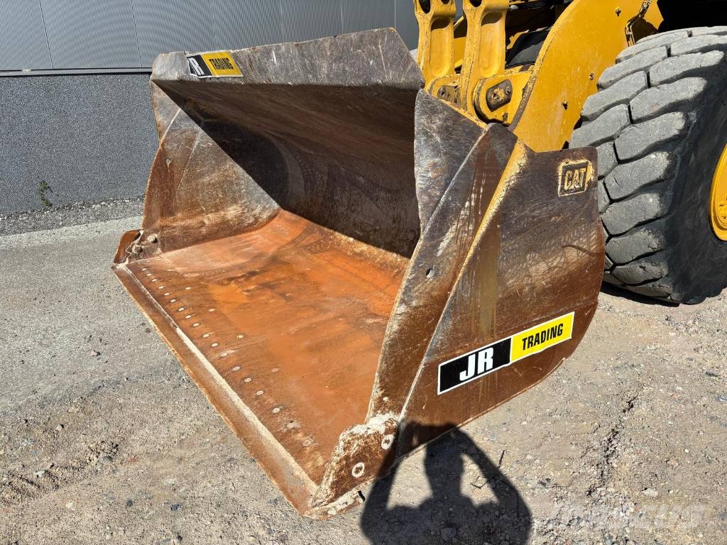 CAT 980 M Kolesni nakladalci