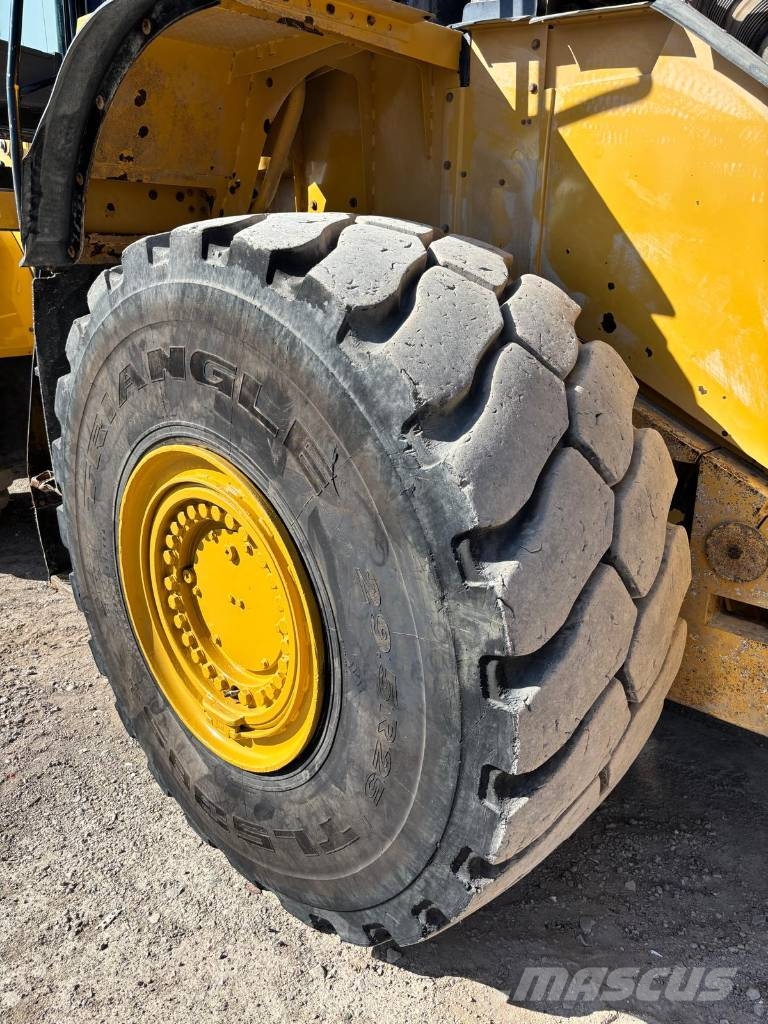 CAT 980 M Kolesni nakladalci