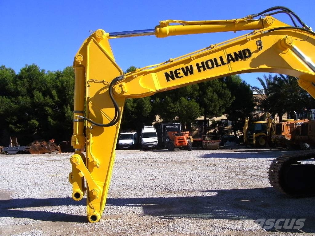 New Holland Kobelco E 485 LC 大型油圧ショベル12t以上（パワーショベル・ユンボ）