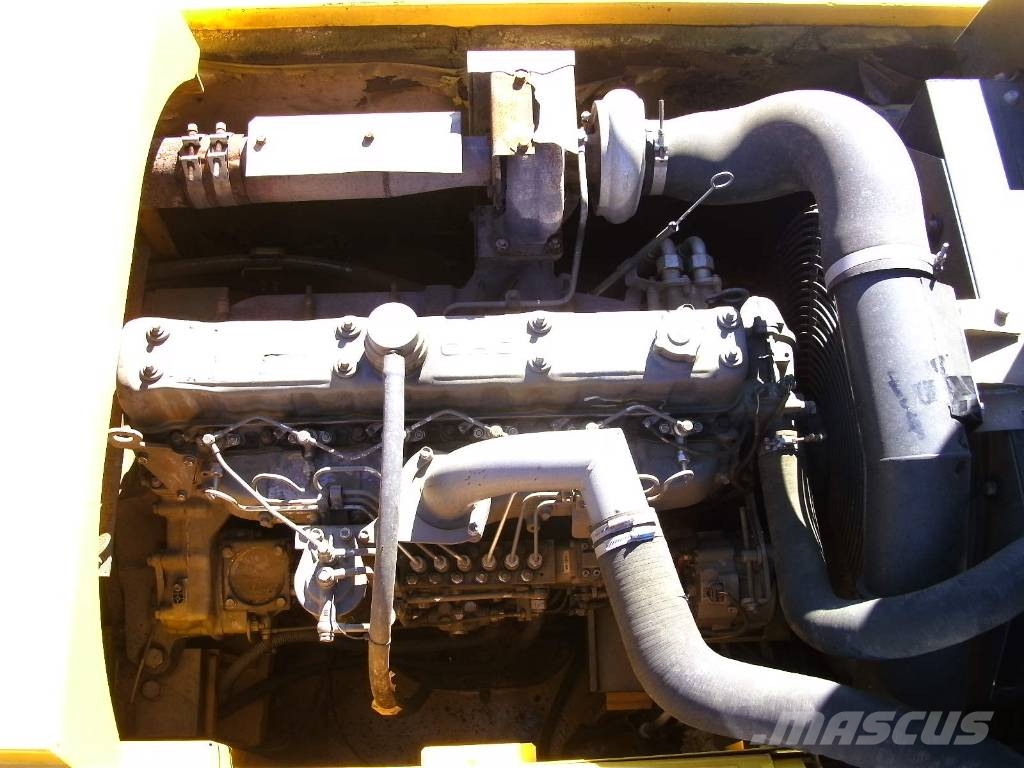 New Holland Kobelco E 485 LC 大型油圧ショベル12t以上（パワーショベル・ユンボ）