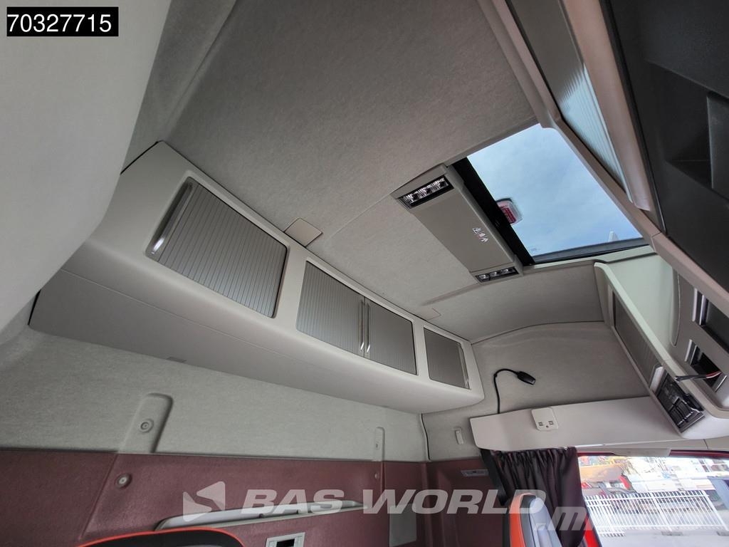 Volvo FH16 650 FH16 6X2 Lift+Lenkachse I-ParkCool ACC Na Tractor Units