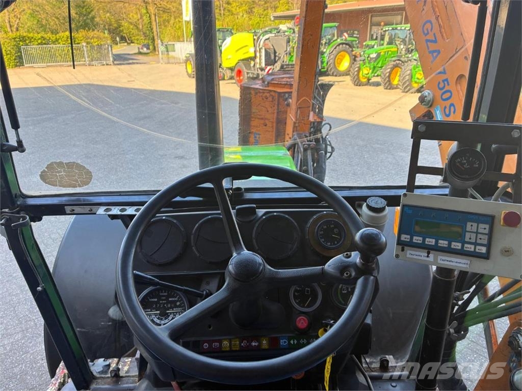 Deutz-Fahr DX 6.06 + Gödde Mähausleger 曳引機