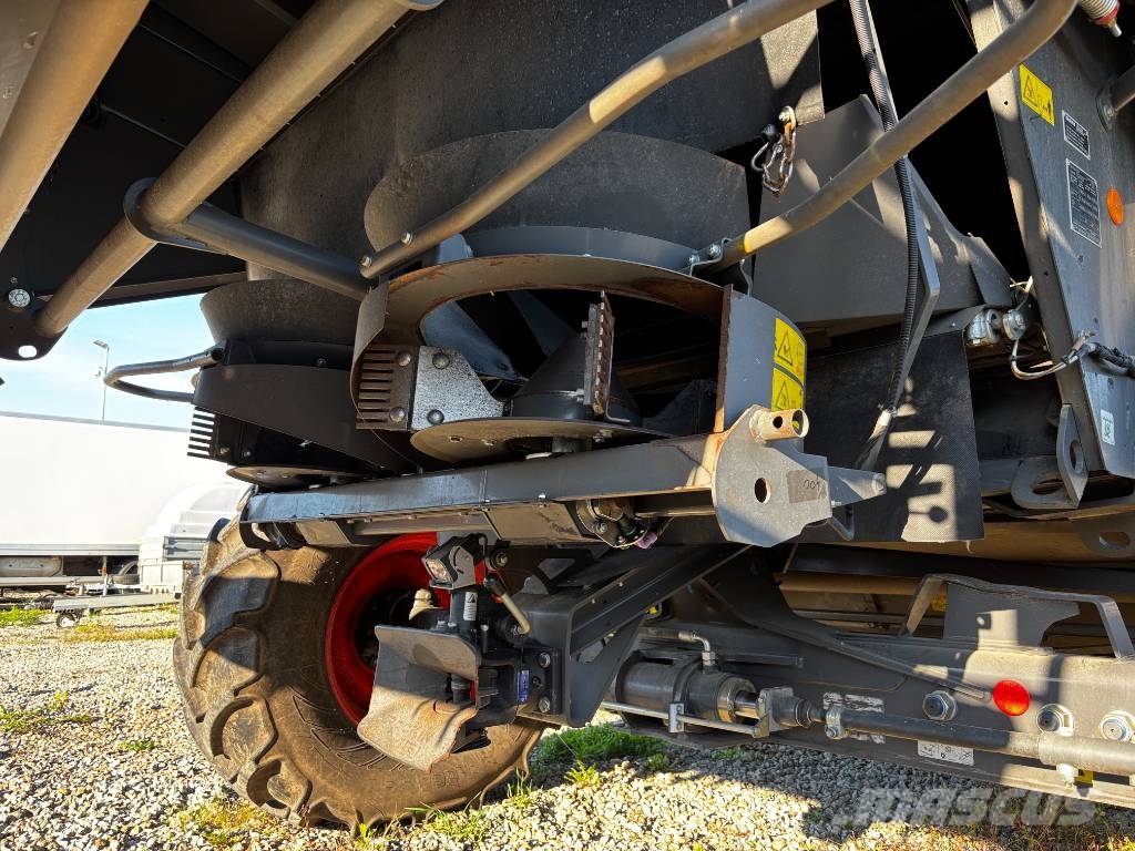 CLAAS Lexion 670 Maaidorsmachines