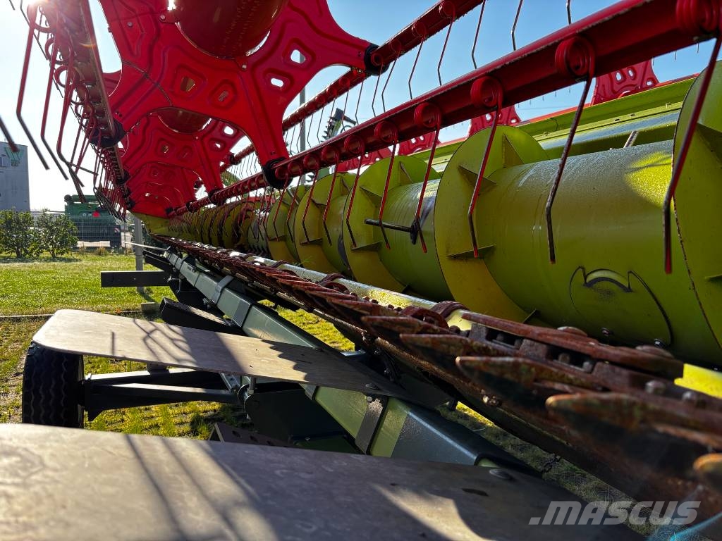 CLAAS Lexion 670 Maaidorsmachines
