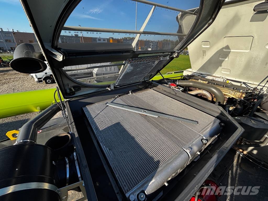 CLAAS Lexion 670 Maaidorsmachines