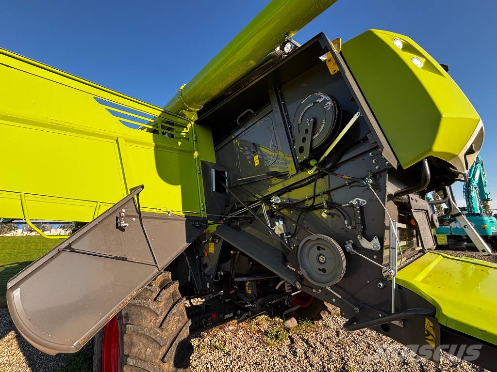 CLAAS Lexion 670 Maaidorsmachines