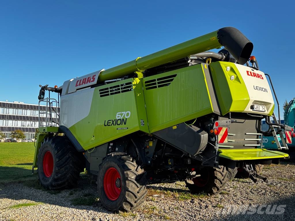 CLAAS Lexion 670 Maaidorsmachines