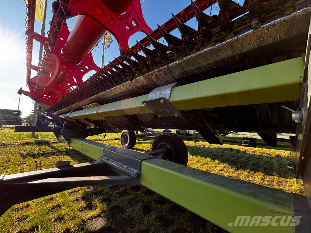 CLAAS Lexion 670 Maaidorsmachines