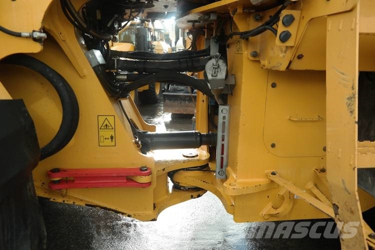 Volvo L220G 轮式装载机