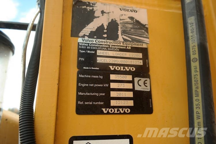 Volvo L220G 轮式装载机