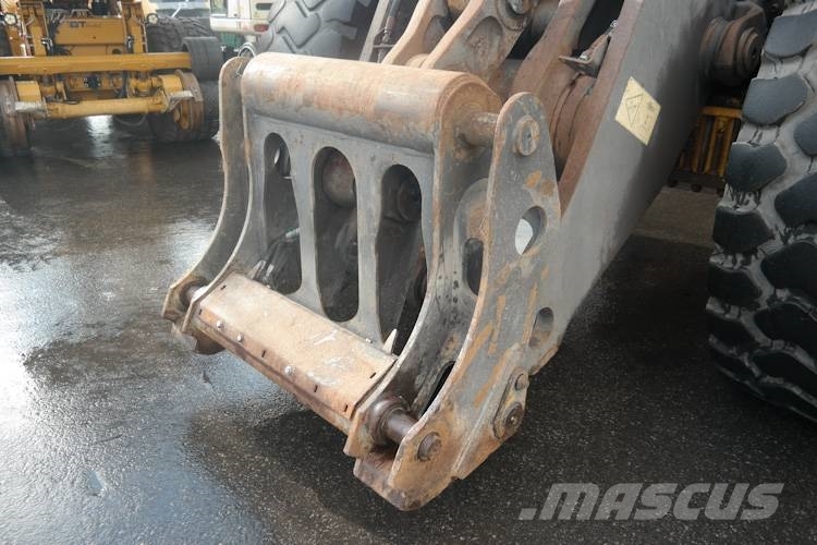 Volvo L220G 轮式装载机