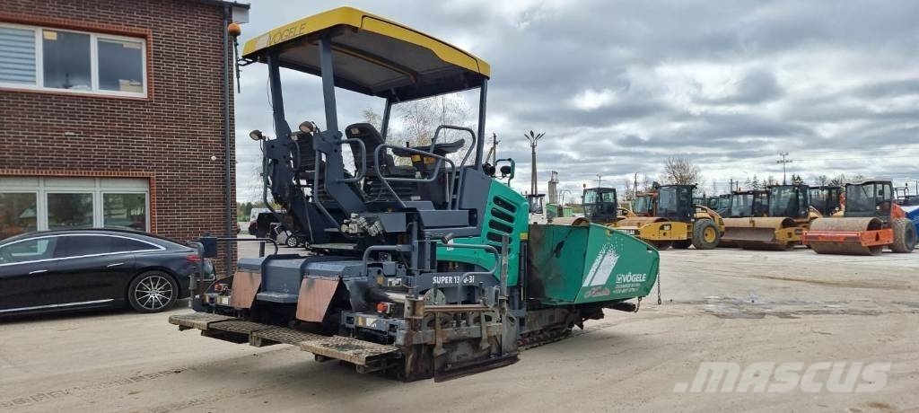 Vögele 1300-3i معدات السفلتة
