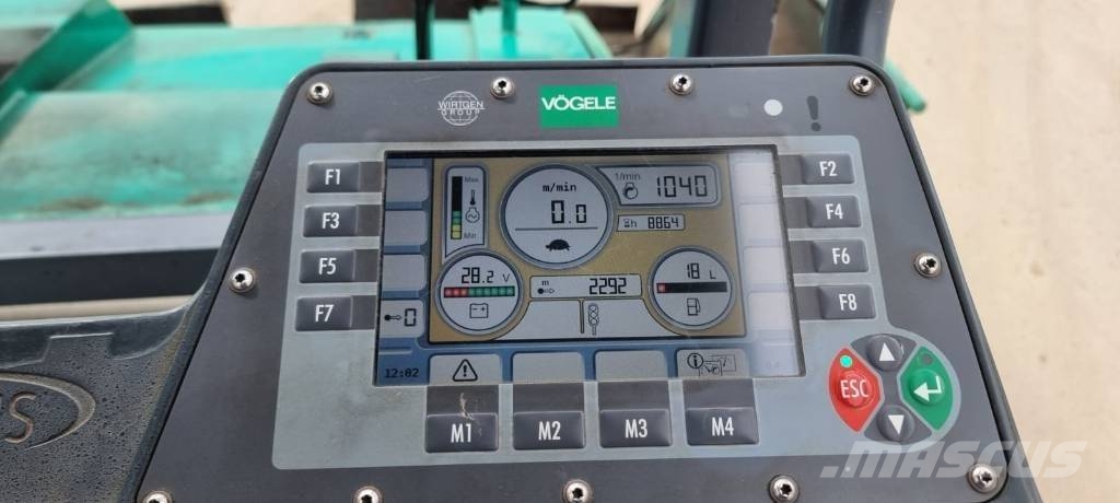 Vögele 1300-3i معدات السفلتة