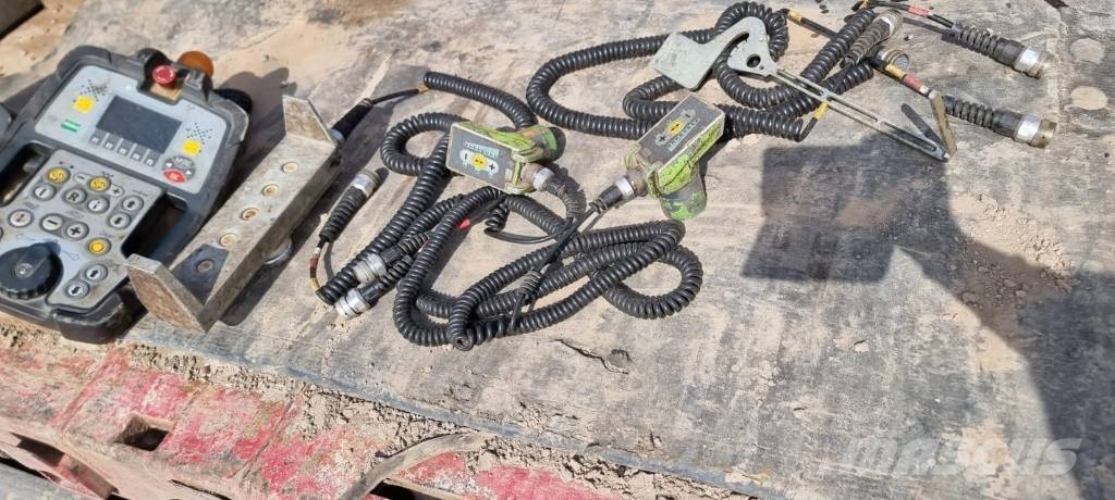 Vögele 1300-3i معدات السفلتة