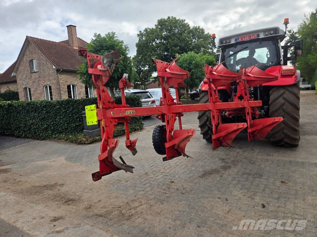 Steeno 100A105 Conventionele ploegen