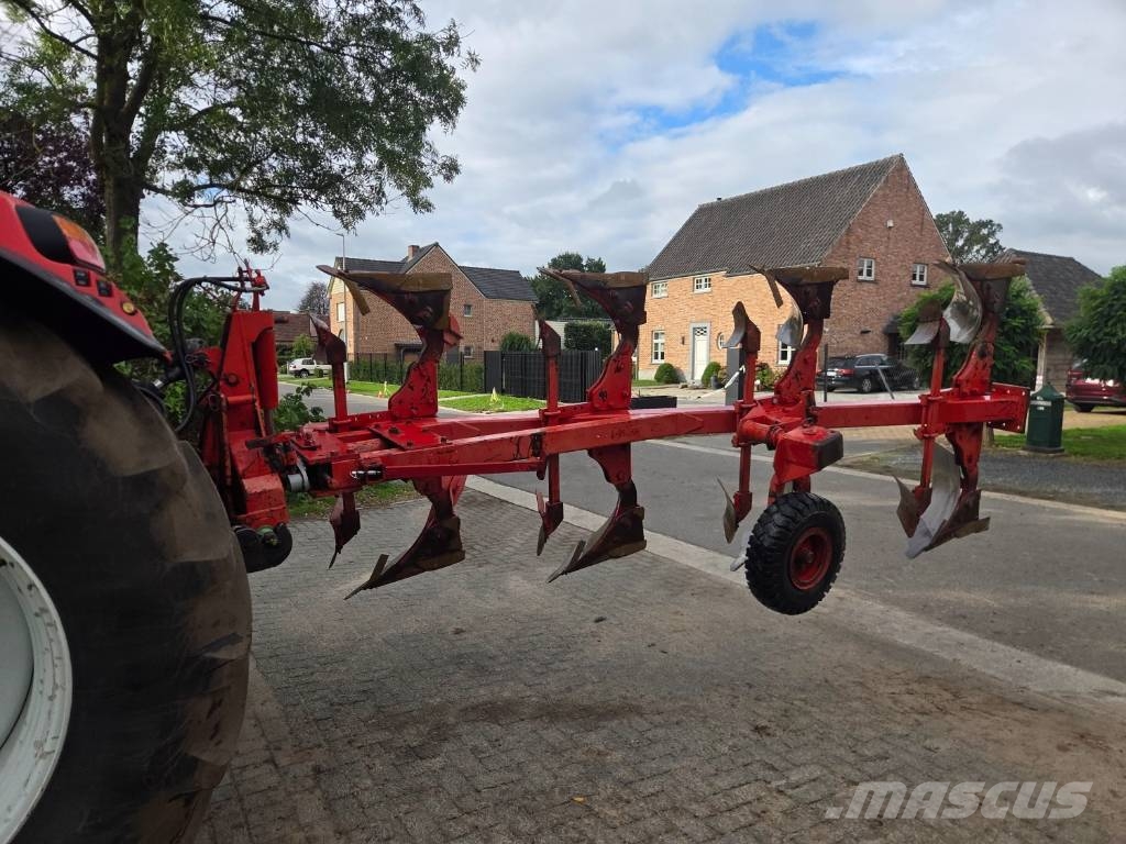 Steeno 100A105 Conventionele ploegen