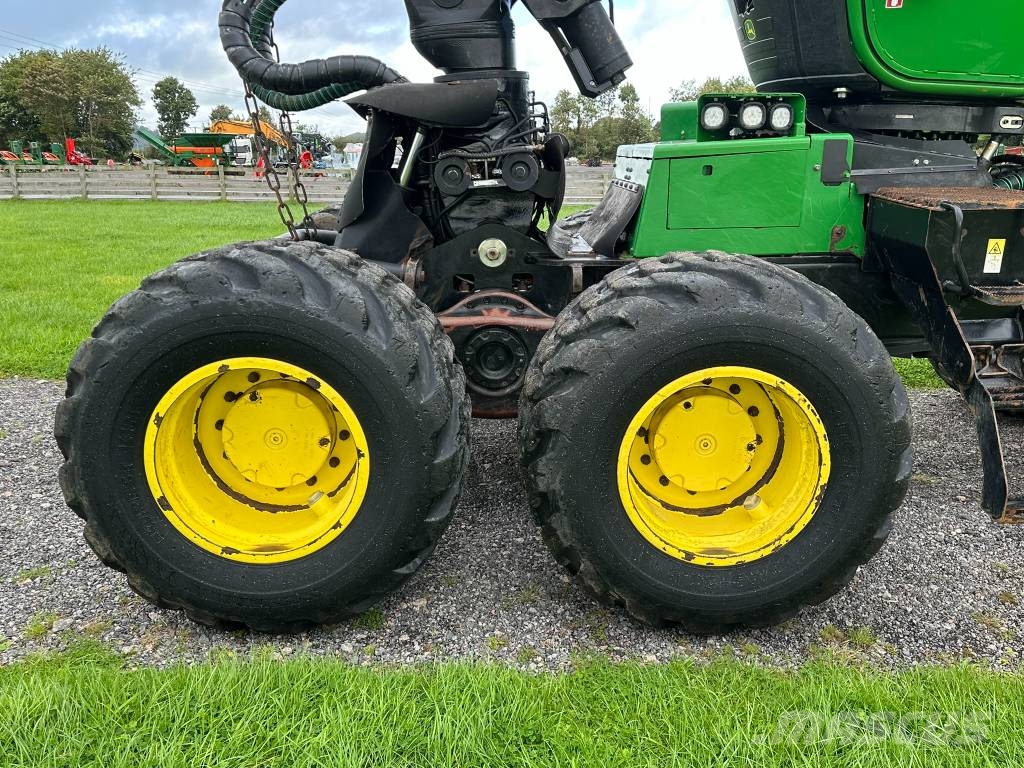 John Deere 1270G Forestry Harvester 8WD c/w 415 Head Harversteri