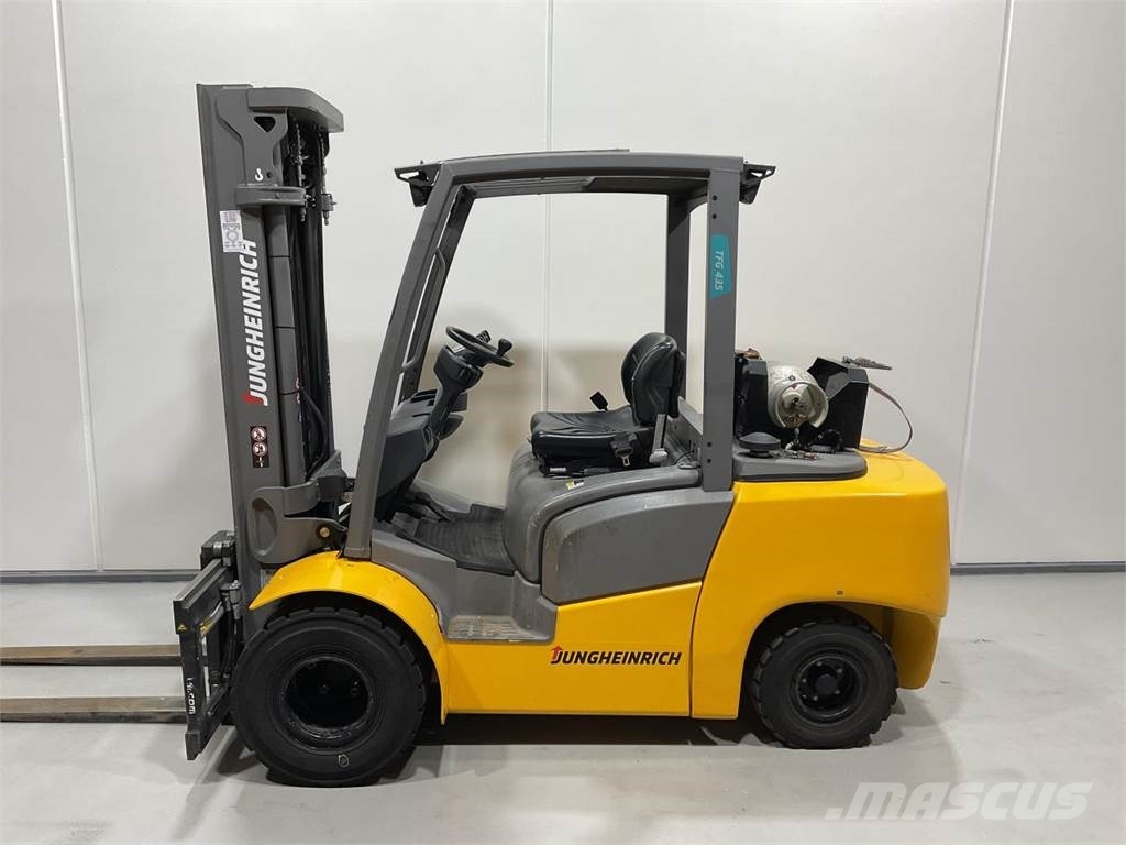 Jungheinrich TFG 435 LPG forklifts