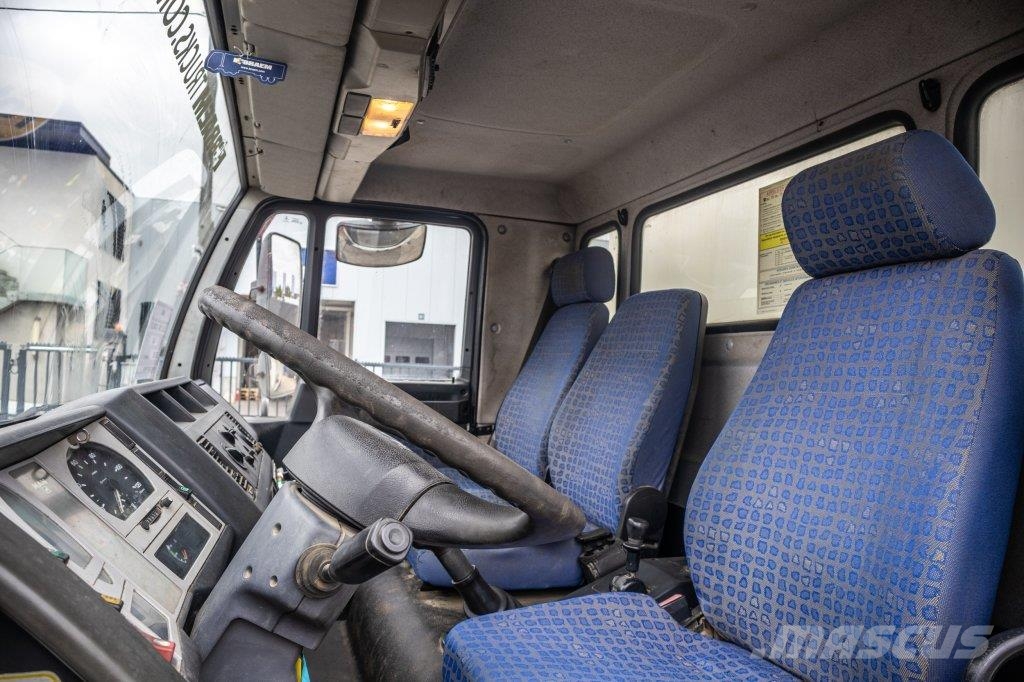 MAN LE 12.180 - COMILEV EN170TPC Ant vilkikų montuojamos kėlimo platformos