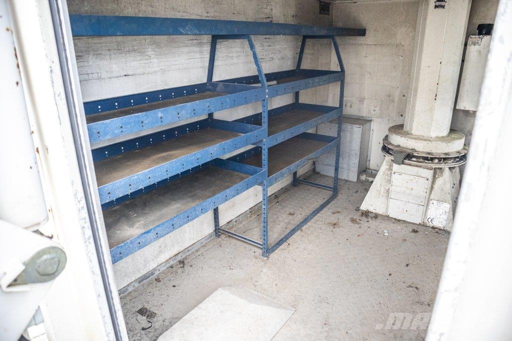 MAN LE 12.180 - COMILEV EN170TPC Ant vilkikų montuojamos kėlimo platformos
