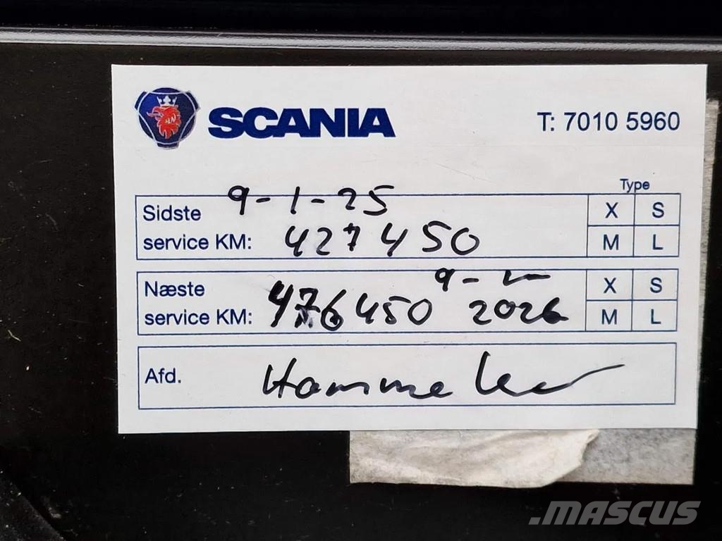 DAF XF 440 SuperSpaceCab 6x2*4 - 2 deck Closed Livesto Kamioni za transport stoke
