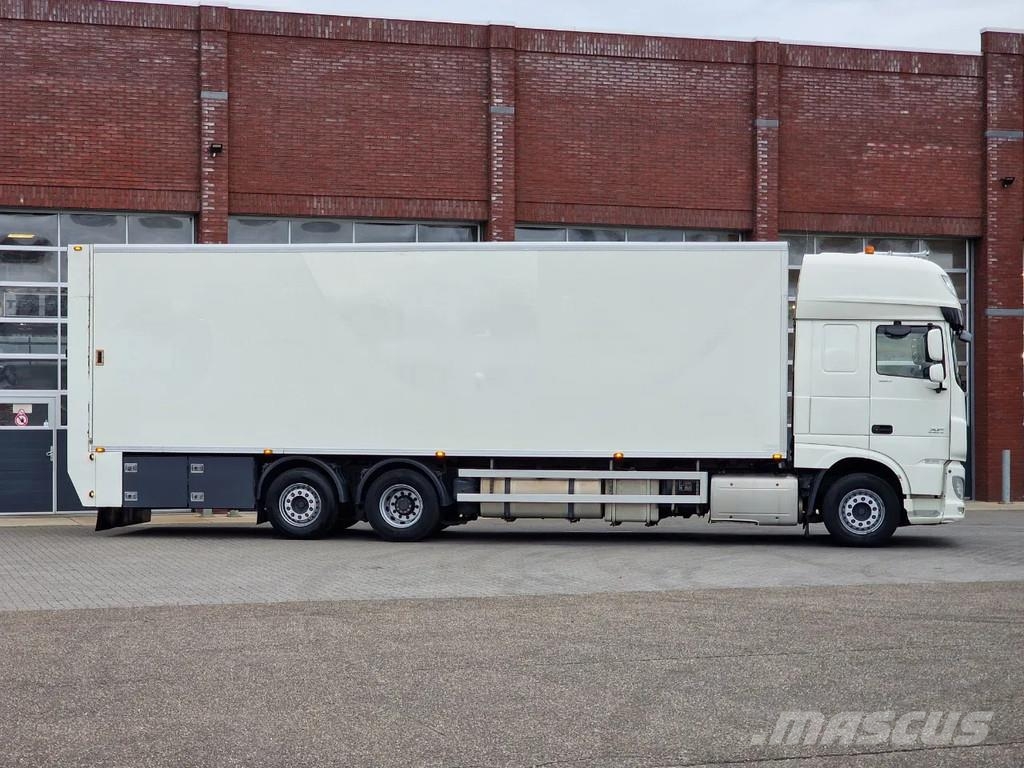 DAF XF 440 SuperSpaceCab 6x2*4 - 2 deck Closed Livesto Kamioni za transport stoke
