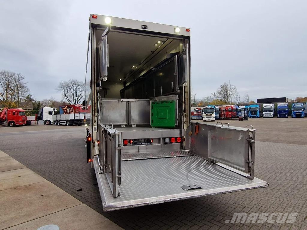 DAF XF 440 SuperSpaceCab 6x2*4 - 2 deck Closed Livesto Kamioni za transport stoke